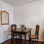 Flyns Bed & Breakfast 4*