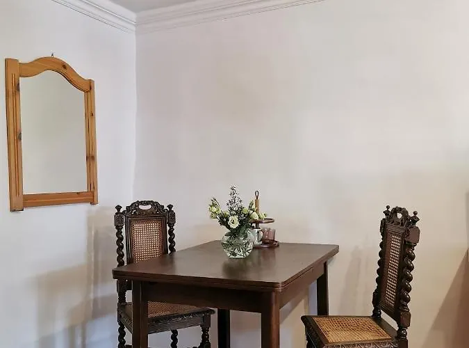 Flyns Bed & Breakfast 3*