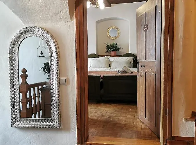 Flyns Bed & Breakfast 3*